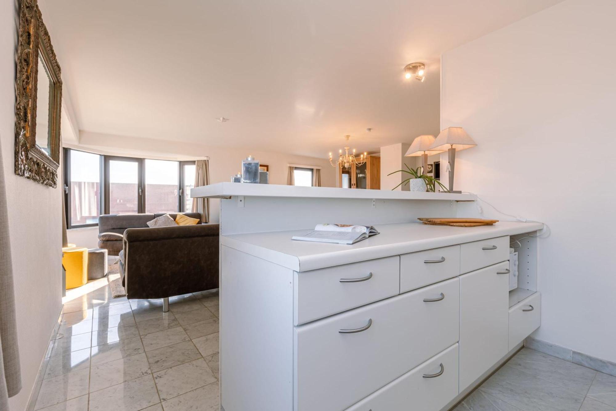 Huswell - Spacious & Modern Sea View Apartment With Garage 오스텐드 외부 사진