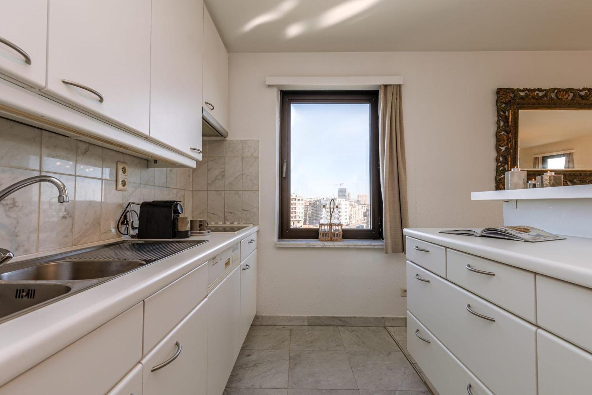 Huswell - Spacious & Modern Sea View Apartment With Garage 오스텐드 외부 사진