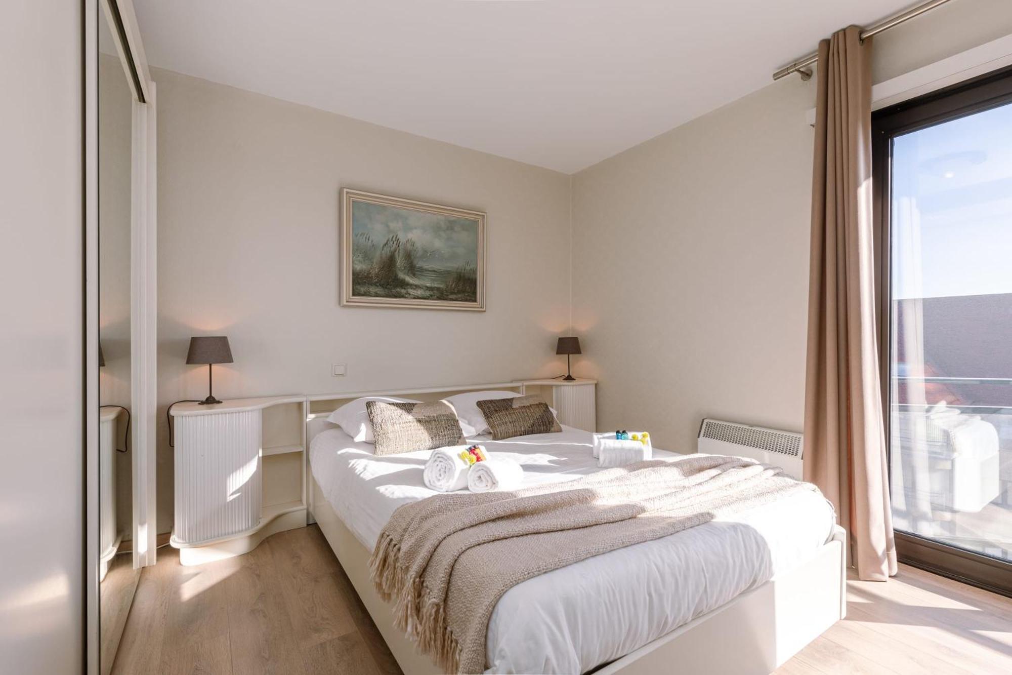 Huswell - Spacious & Modern Sea View Apartment With Garage 오스텐드 외부 사진